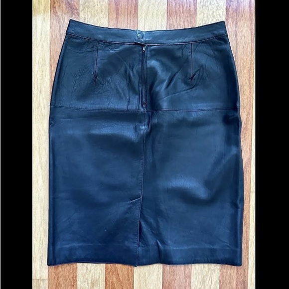 CHIC ISAAC MIZRAHI for TARGET BUTTER SOFT BLACK GENUINE LEATHER PENCIL SKIRT 10 - Picture 4 of 5